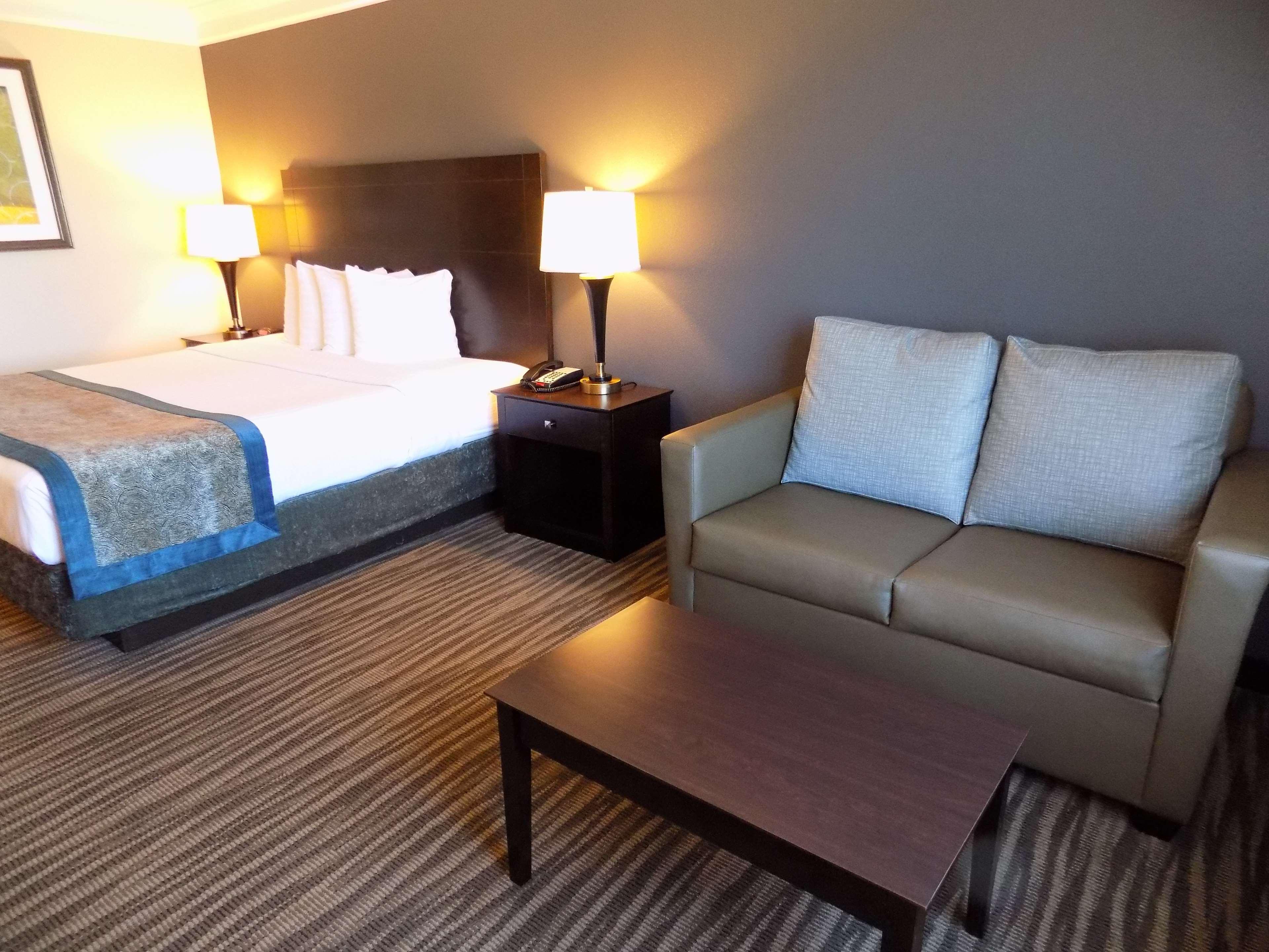 Best Western Augusta West מראה חיצוני תמונה