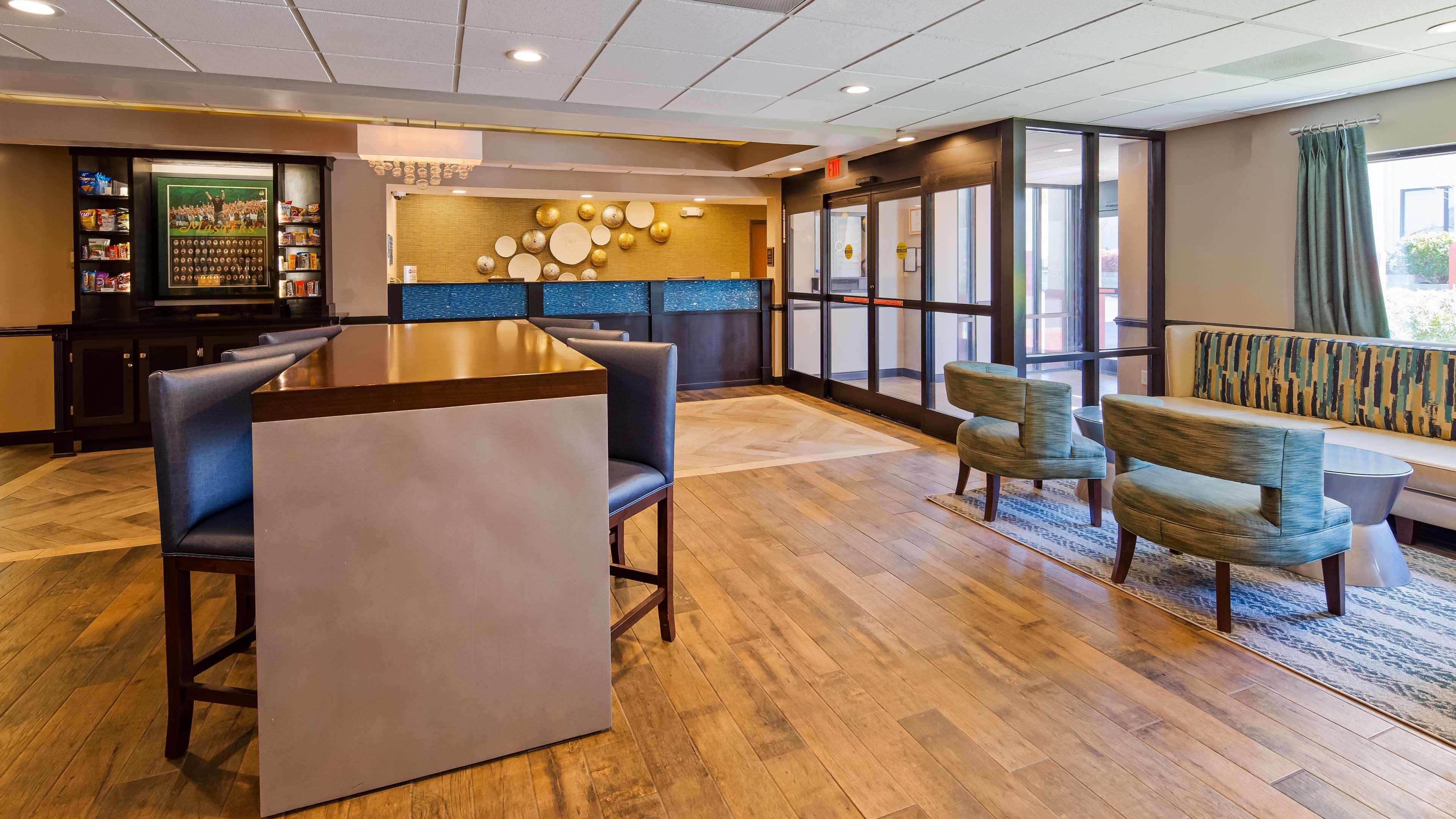 Best Western Augusta West מראה חיצוני תמונה