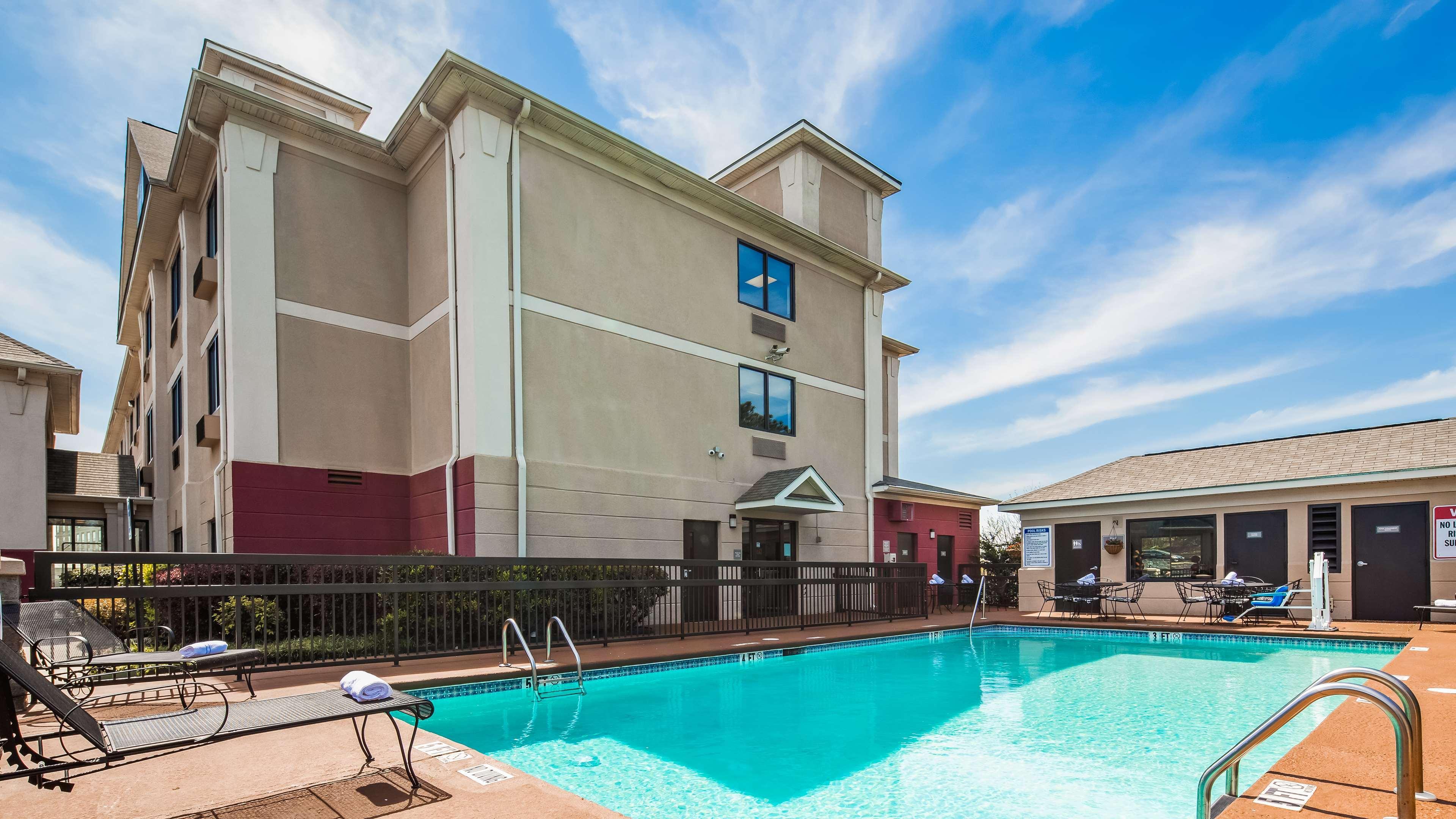 Best Western Augusta West מראה חיצוני תמונה