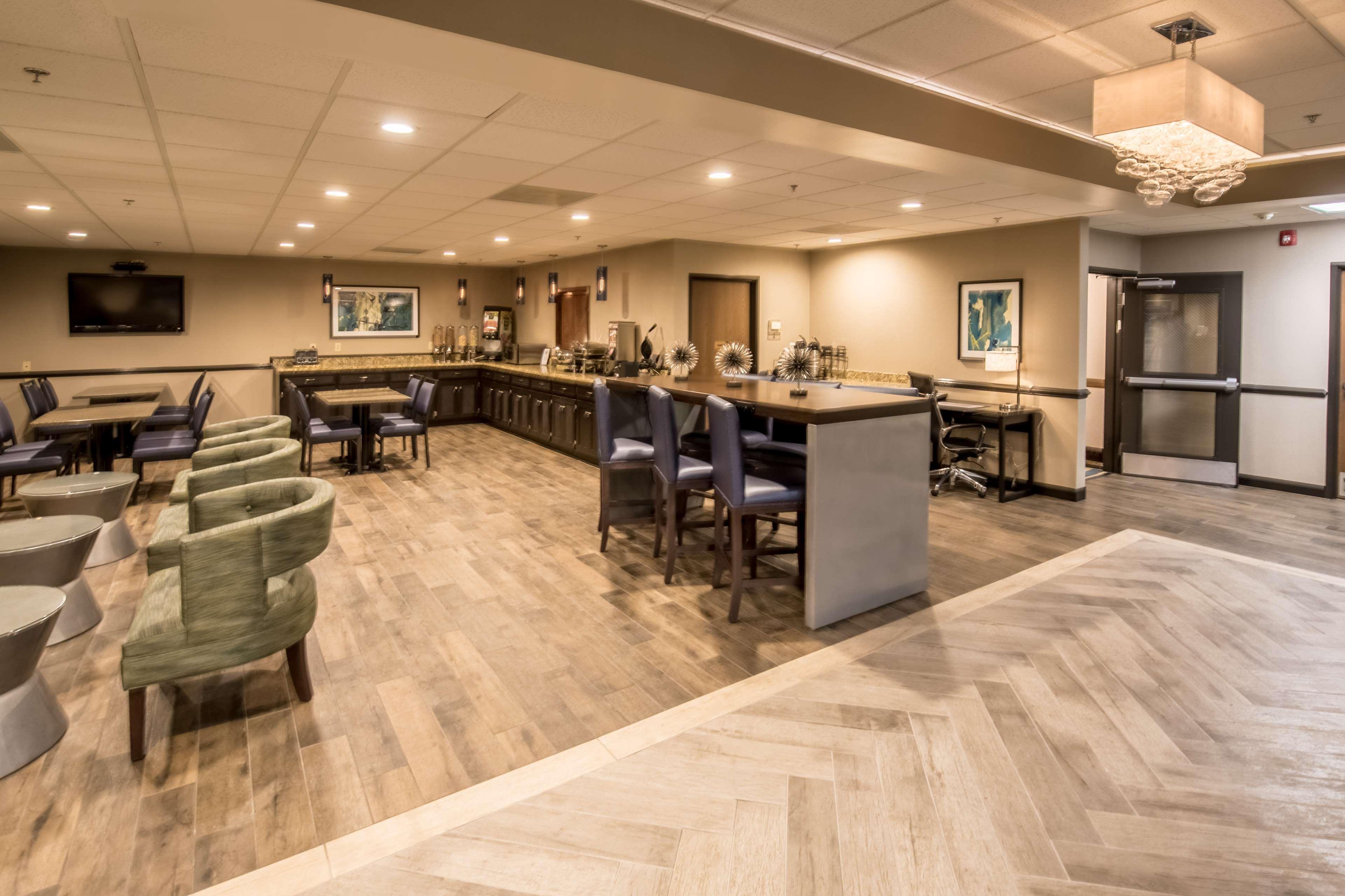 Best Western Augusta West מראה חיצוני תמונה