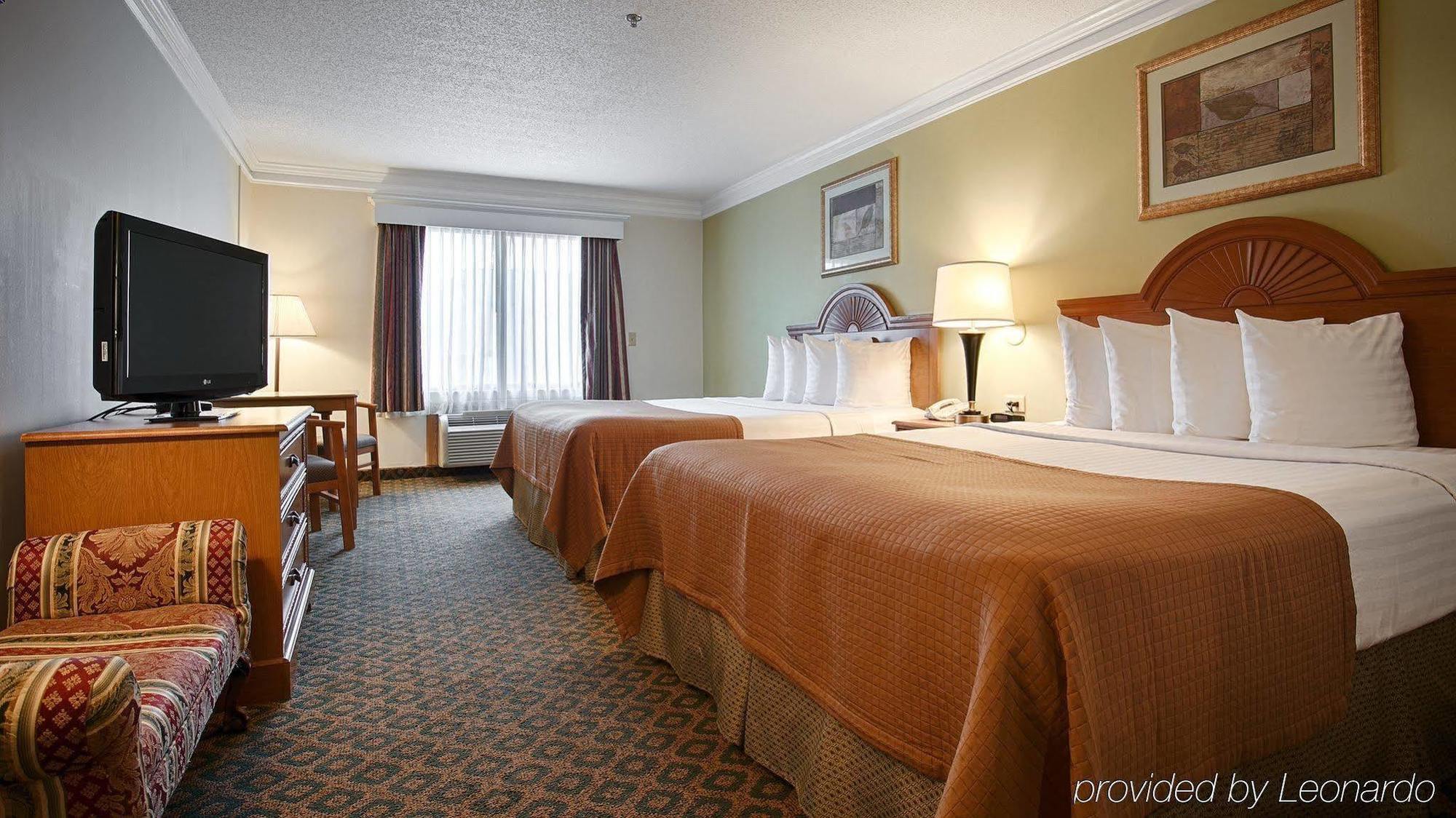 Best Western Augusta West מראה חיצוני תמונה