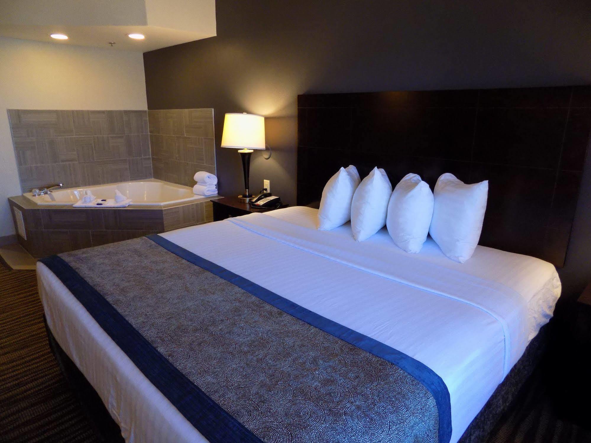 Best Western Augusta West מראה חיצוני תמונה