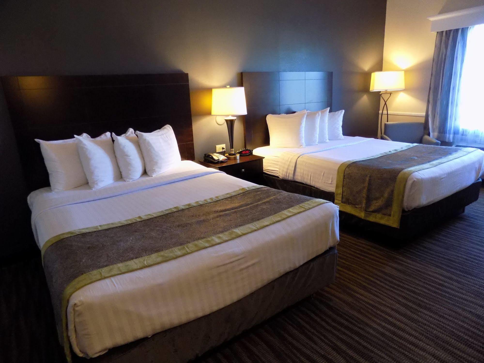 Best Western Augusta West מראה חיצוני תמונה